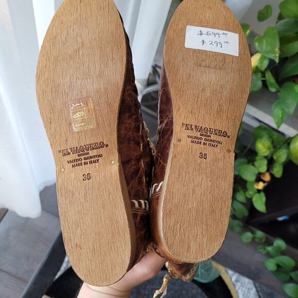 NWOT El Vaquero Handcrafted Distressed Burnt Maple Leather Moccasin Boots - Picture 9 of 9